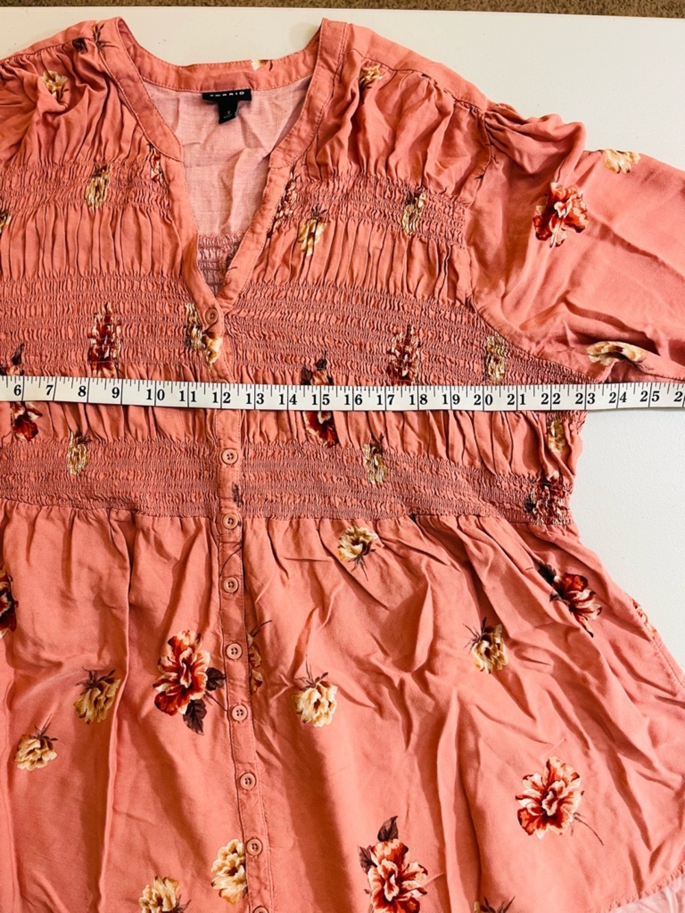 torrid Dusty Rose Floral Smocked Button Blouse Women size 3X Casual Travel Vacay - Picture 7 of 9
